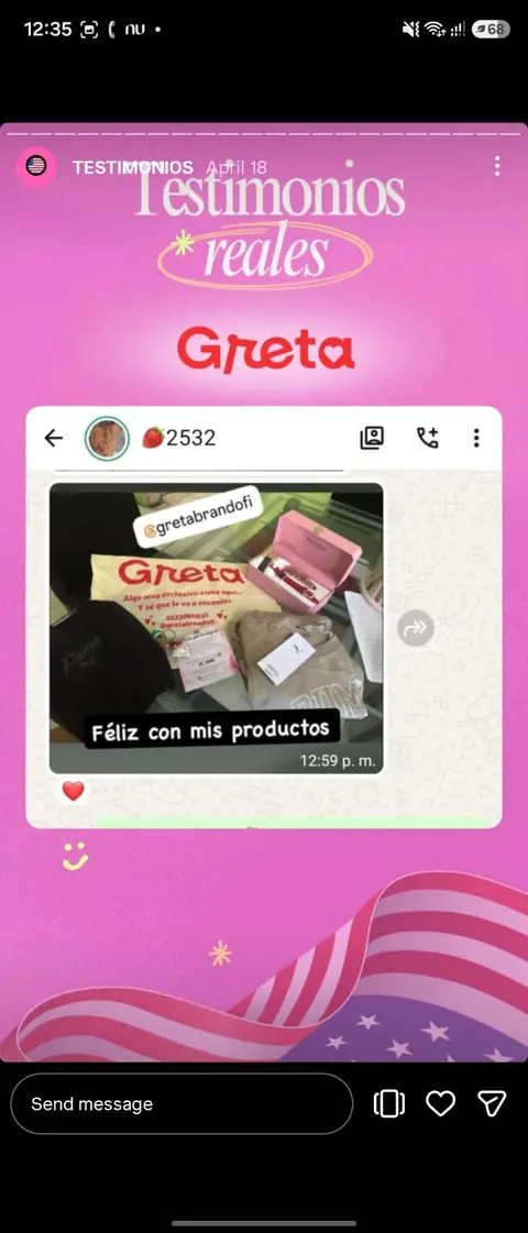 Feliz con sus productos Puma + Greta